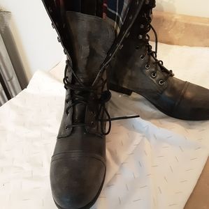 Galeria  Black Grey boots